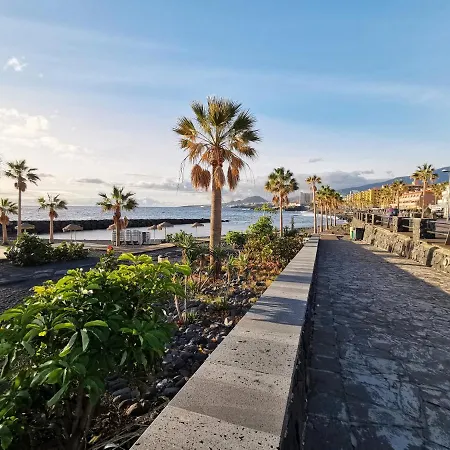 Home2book Stunning Candelaria, Terrace * 坎德拉里亚